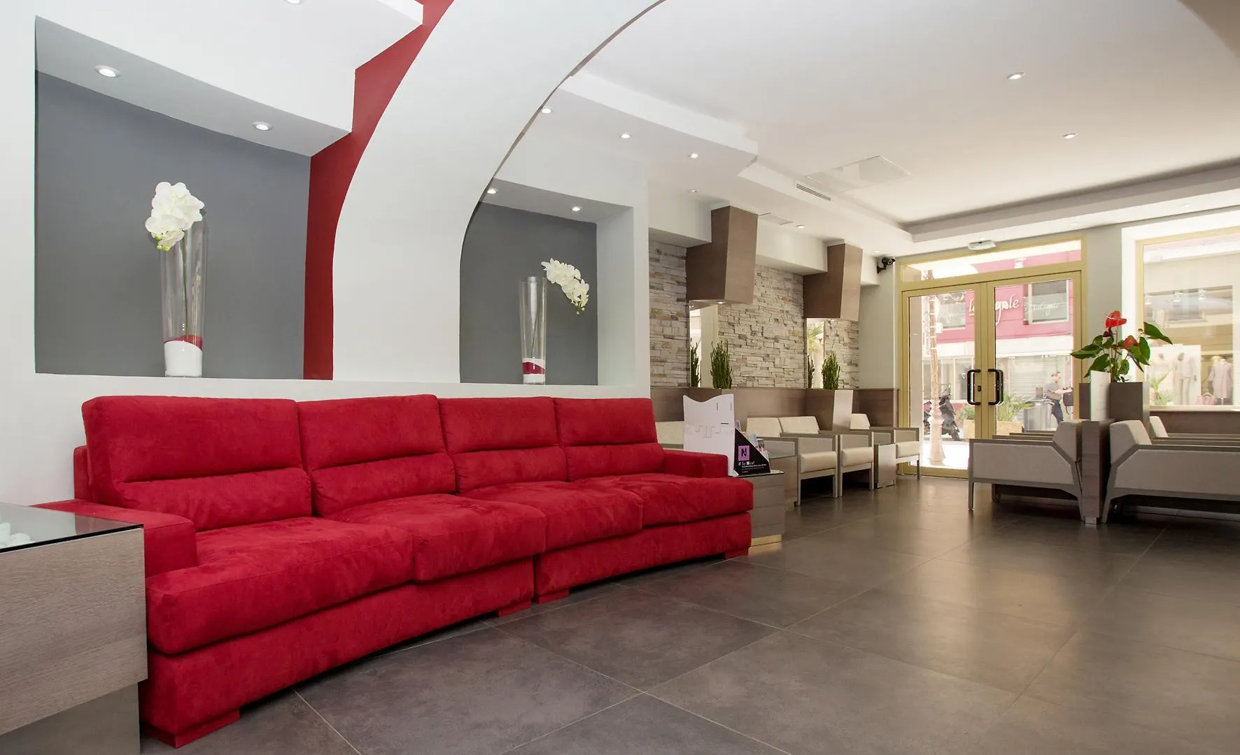 ניס Hotel De Suede